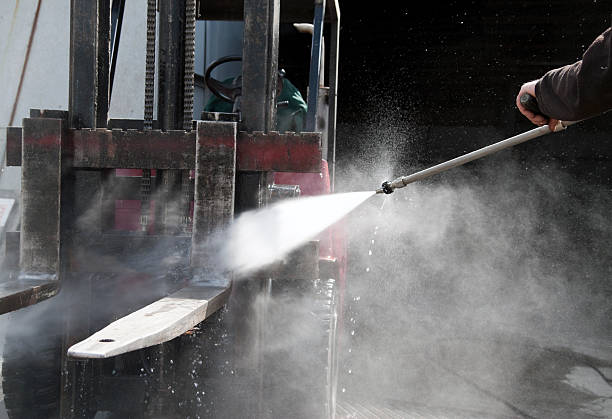 Best Roof Pressure Washing  in Kennett Square, PA
